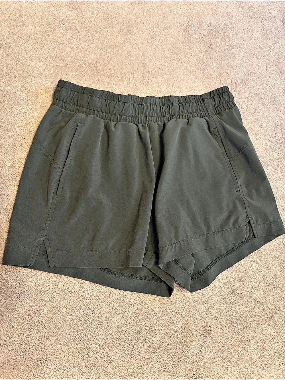 Zella Athletic Shorts in Green Size Medium Like New
